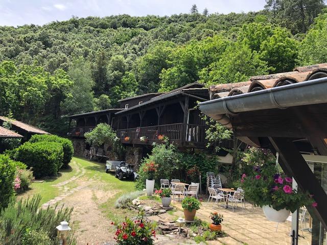 Le Sentier Des Arches Hotell Beaumont  Eksteriør bilde
